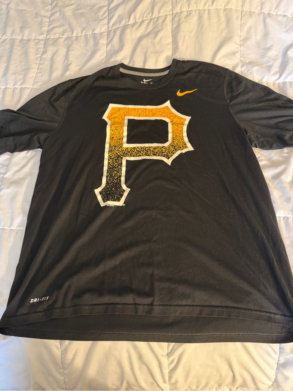 Nike Men's Black Pittsburgh Pirates Dri-FIT Performance Tee